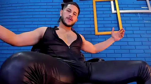 Snapshot of TheIan26 chatting on 12-19-24, 11:03 TheIan26 online show from 12-19-24, 11:03