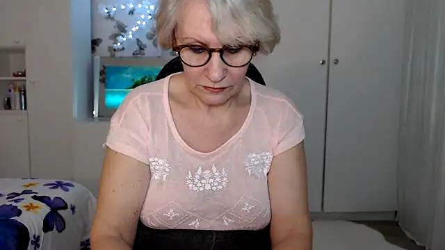 Ghertrude52 online show from 03-04-25, 07:41