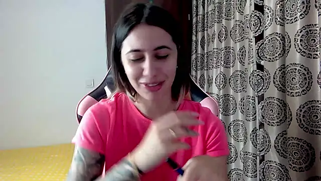 RoseDiamond06 online show from 12-15-24, 02:27