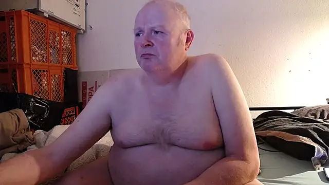 Snapshot of Vandrino chatting on 01-25-25, 06:12 Vandrino online show from 01-25-25, 06:12