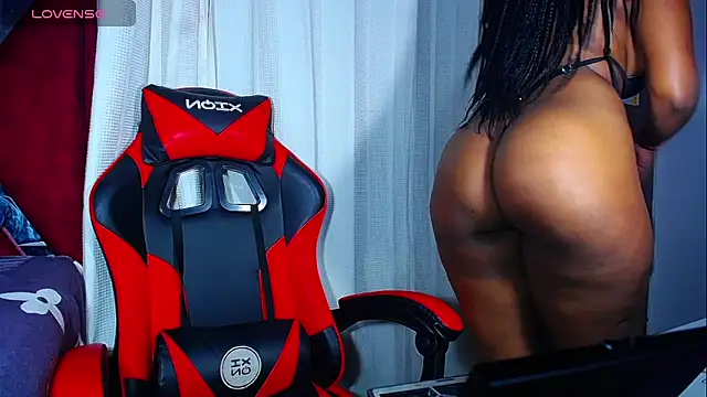 Snapshot of DanisaBrown chatting on 11-02-25, 02:19 DanisaBrown online show from 11-02-25, 02:19