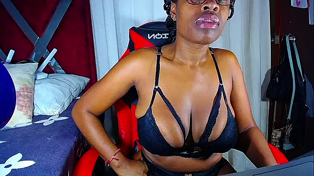 DanisaBrown online show from 01-06-26, 01:59