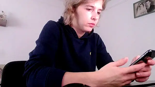 SexxyLety online show from 12-04-25, 07:39