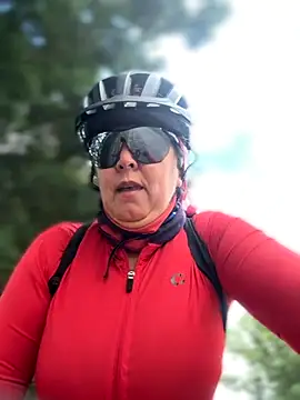 emma tour online show from 11-16-25, 04:23