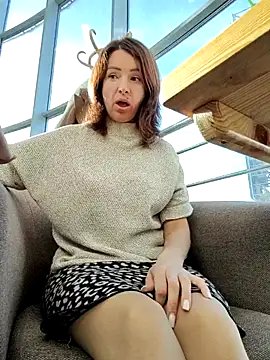 EvaXOAir online show from 10-31-25, 04:13