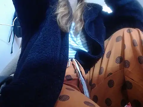 Mia davis01 online show from 09-20-25, 07:04