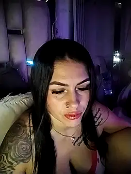 chelaqueen  online show from 05-13-26, 12:30