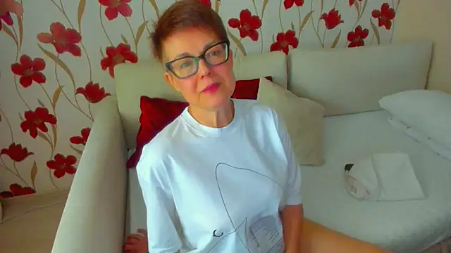 Snapshot of JennAlison chatting on 02-03-25, 11:31 JennAlison online show from 02-03-25, 11:31