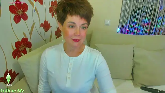 Snapshot of JennAlison chatting on 02-15-26, 01:31 JennAlison online show from 02-15-26, 01:31