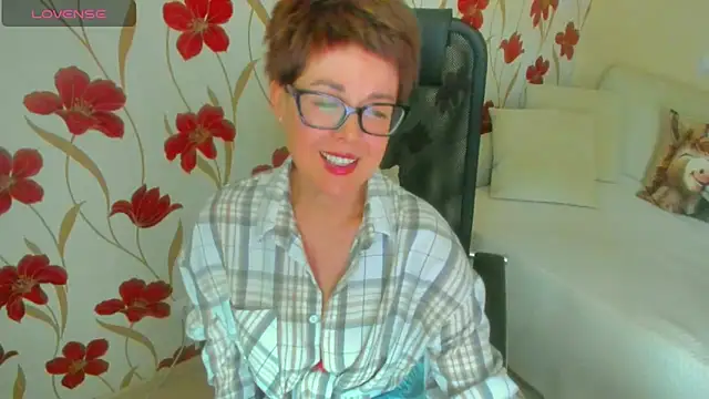 Snapshot of JennAlison chatting on 03-13-26, 01:29 JennAlison online show from 03-13-26, 01:29