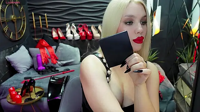 MistressDarsy online show from 02-18-25, 05:53