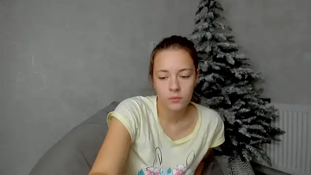 Snapshot of why_again_me chatting on 12-14-24, 06:30 why again me online show from 12-14-24, 06:30