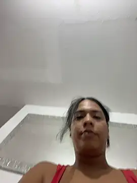 Snapshot of Newshantal_ chatting on 04-05-26, 12:08 Newshantal online show from 04-05-26, 12:08