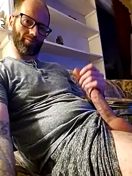 Cooking Cristal online show from 12-21-24, 06:19