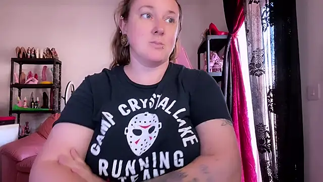 kisicaxx online show from 11-10-25, 02:16