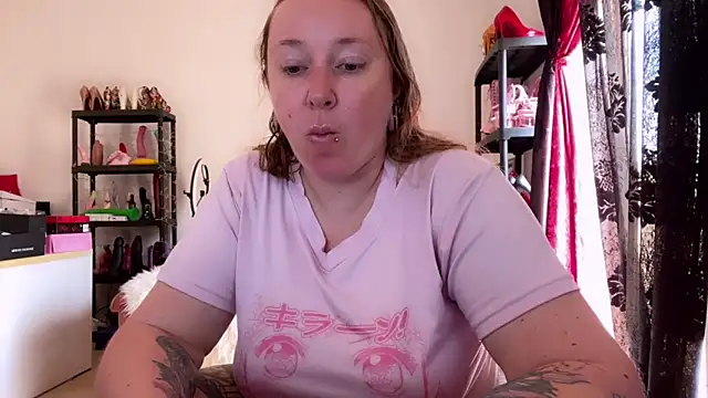 kisicaxx online show from 05-12-26, 08:55