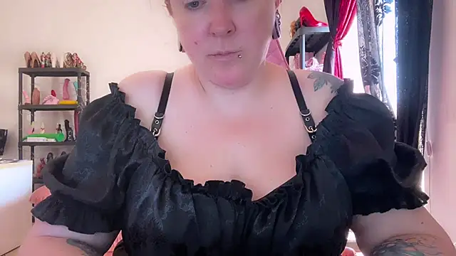 kisicaxx online show from 06-25-26, 09:36