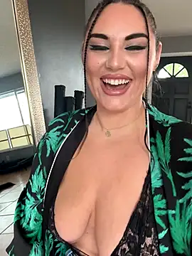 Snapshot of lovely_beast chatting on 10-03-25, 04:37 lovely beast online show from 10-03-25, 04:37