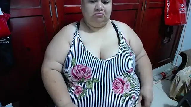 hotlesby4uxxx online show from 05-22-26, 01:39