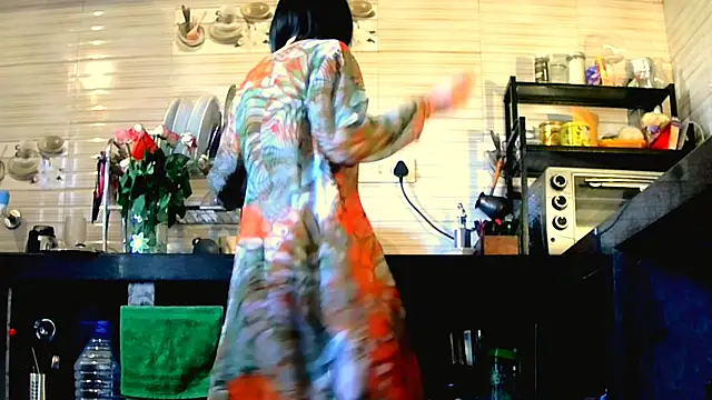 Fun4tipz online show from 11-17-25, 02:39