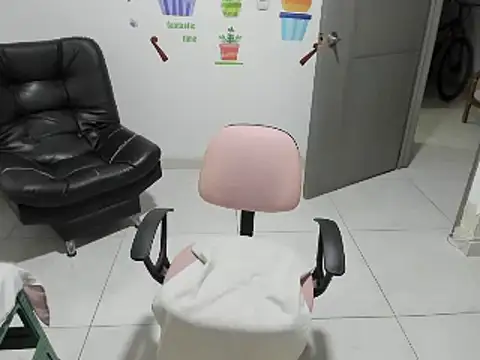 nicoledavis online show from 02-01-25, 04:03