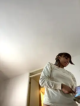 hollythomson online show from 10-22-25, 09:58