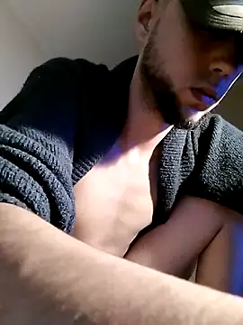 Snapshot of cockfrance chatting on 10-06-25, 02:36 cockfrance online show from 10-06-25, 02:36