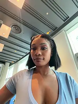 Snapshot of __Nessa__ chatting on 05-07-26, 12:10 Nessa online show from 05-07-26, 12:10