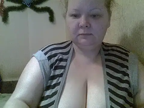 Jane Kissys online show from 12-23-24, 06:44