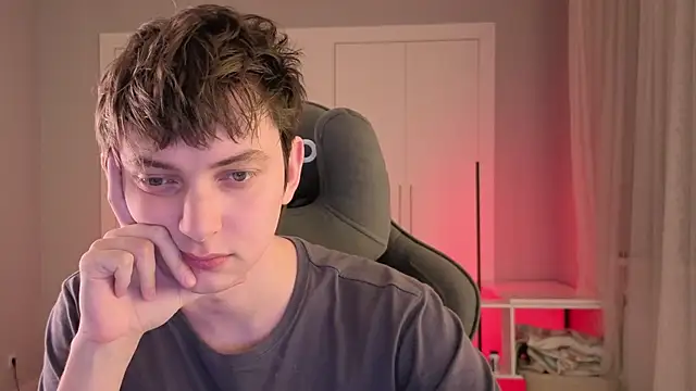 pjatteryd online show from 04-15-26, 06:04