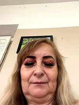 Irina2909xh online show from 10-09-25, 10:35