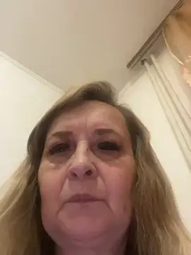 Irina2909xh online show from 05-10-26, 07:41
