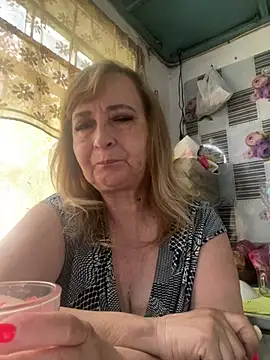 Snapshot of Irina2909@xh chatting on 07-10-26, 09:01 Irina2909xh online show from 07-10-26, 09:01