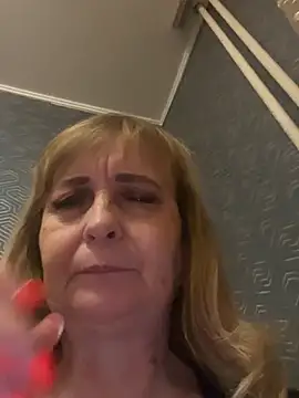 Snapshot of Irina2909@xh chatting on 07-27-26, 12:39 Irina2909xh online show from 07-27-26, 12:39