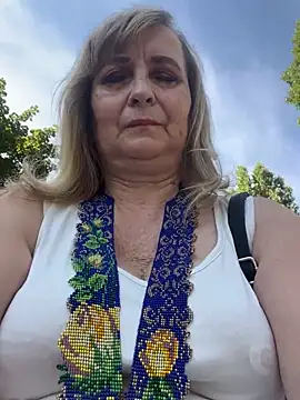 Snapshot of Irina2909@xh chatting on 07-27-26, 12:45 Irina2909xh online show from 07-27-26, 12:45