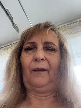 Snapshot of Irina2909@xh chatting on 07-28-26, 12:12 Irina2909xh online show from 07-28-26, 12:12