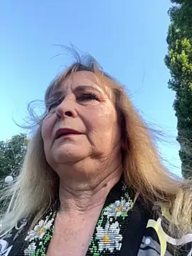 Snapshot of Irina2909@xh chatting on 07-29-26, 05:05 Irina2909xh online show from 07-29-26, 05:05