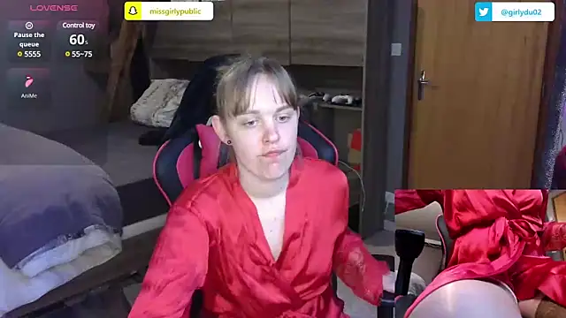 Snapshot of MissGirly chatting on 03-20-25, 01:04 MissGirly online show from 03-20-25, 01:04