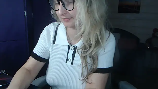 RubiLakros online show from 05-04-26, 07:10