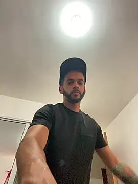 Moodxxx00 online show from 02-28-25, 05:59