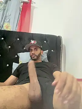 Moodxxx00 online show from 02-06-26, 09:29