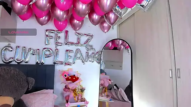 hollyprincess 2 online show from 05-31-26, 05:04