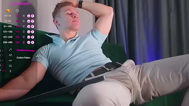 Snapshot of S3Xyes chatting on 02-11-25, 03:18 S3Xyes online show from 02-11-25, 03:18