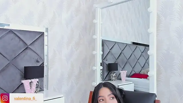 valentina fi online show from 01-27-25, 06:09