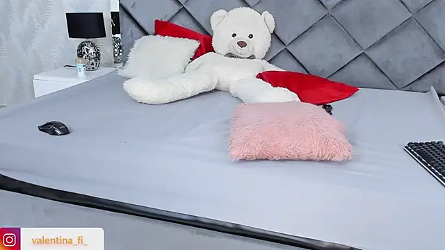 valentina fi online show from 02-02-25, 02:13