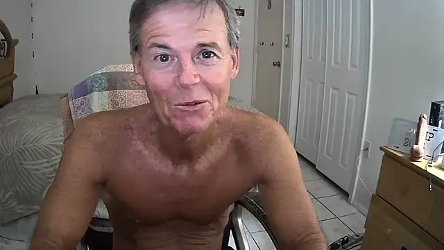 nakeedcowboi65 online show from 10-04-25, 08:07