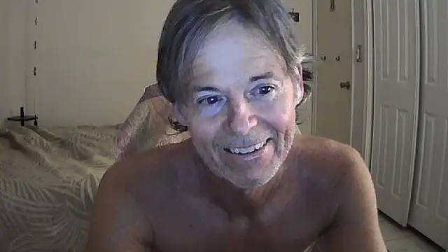 nakeedcowboi65 online show from 04-11-26, 09:57