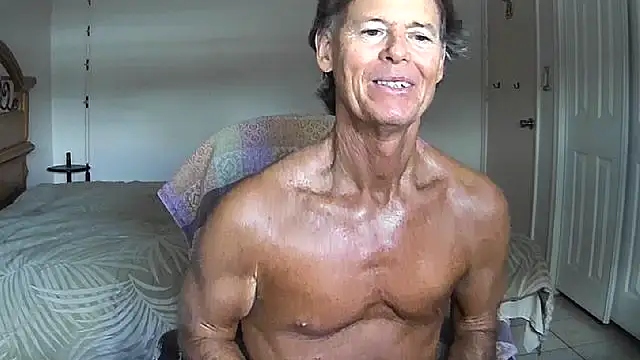 nakeedcowboi65 online show from 05-05-26, 12:46