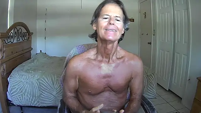 nakeedcowboi65 online show from 05-06-26, 09:20