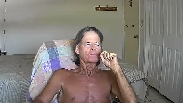 Snapshot of nakeedcowboi65 chatting on 07-20-26, 06:10 nakeedcowboi65 online show from 07-20-26, 06:10